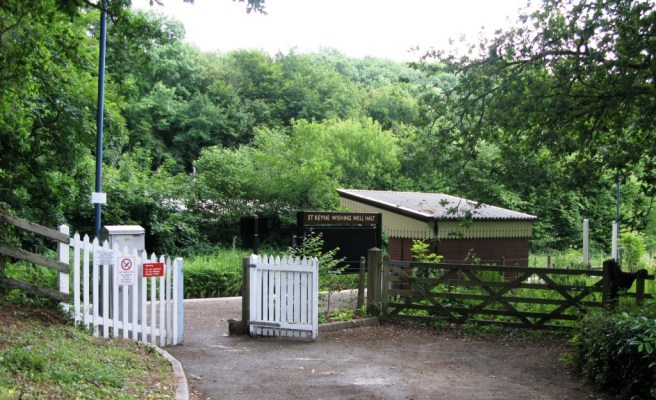 St_Keyne_station_entrance.jpg